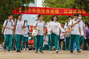 刘鹏：今晚会尽量让基恩少投篮 系列赛最后一场了 会全力去拼